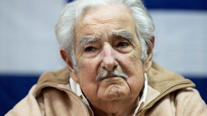L'ancien président uruguayen José Mujica assiste à une réunion électorale au club Cerveceros de Montevideo, le 19 novembre 2024.