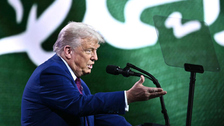 Le président américain Donald Trump s'exprime lors du forum d'investissement américano-saoudien au Centre de conférence international du roi Abdul Aziz à Riyad, le 13 mai 2025.