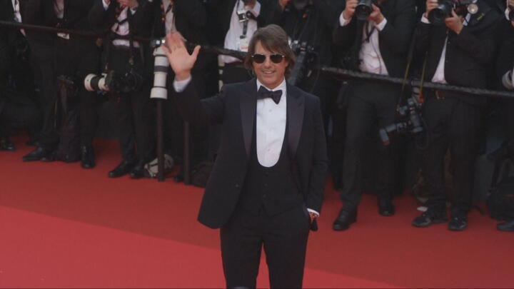 Tom Cruise sur le tapis rouge cannois.